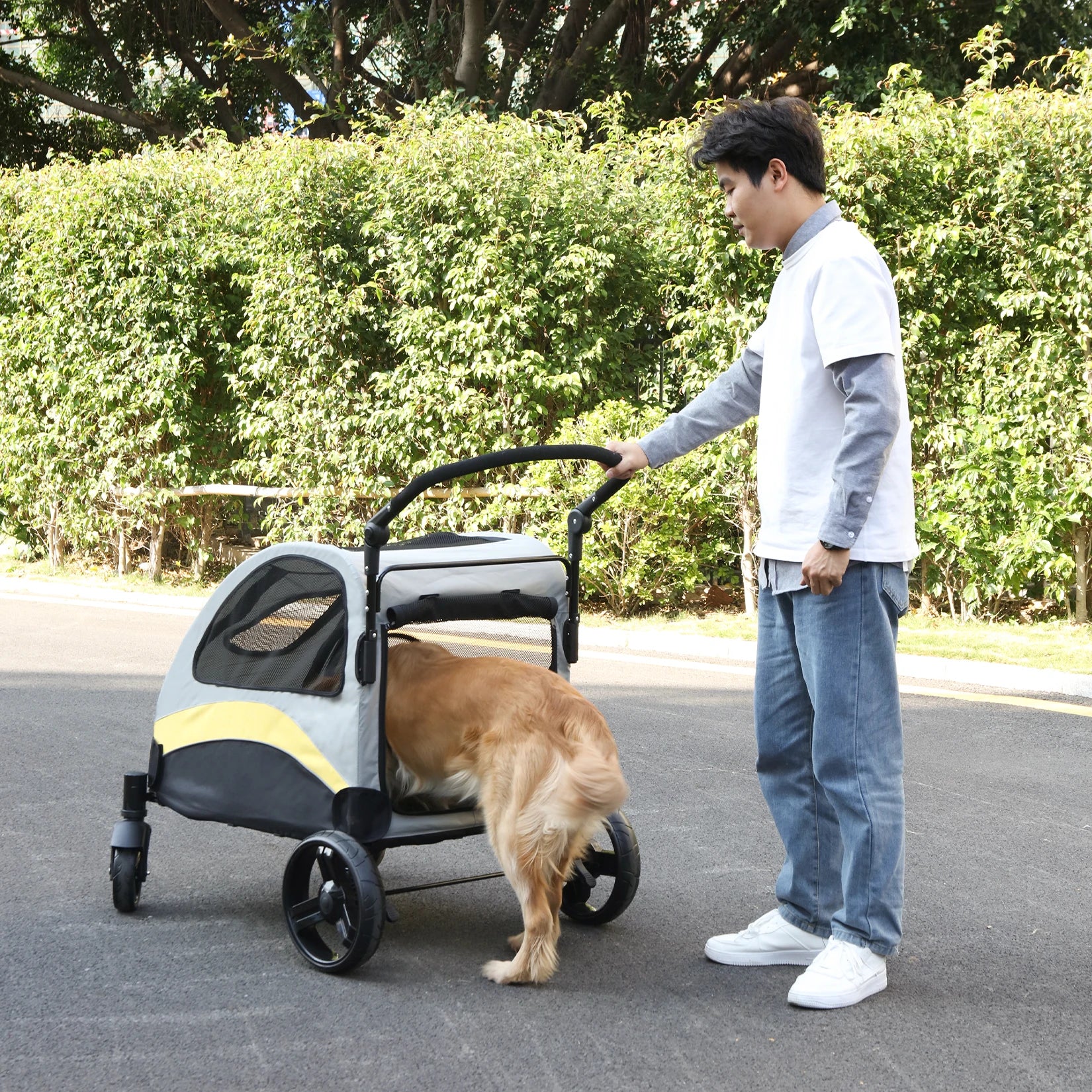 Portable Dog Stroller 4 Wheels for Large Dogs Foldable Pet Cat Travel Carriage Stroller Breathable Carrier for outside Play